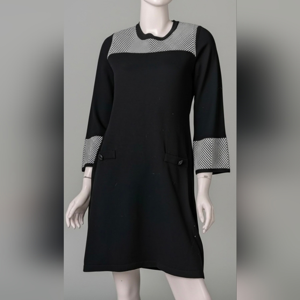 Elegant Black Sweater Dress with Patterned Sleeves